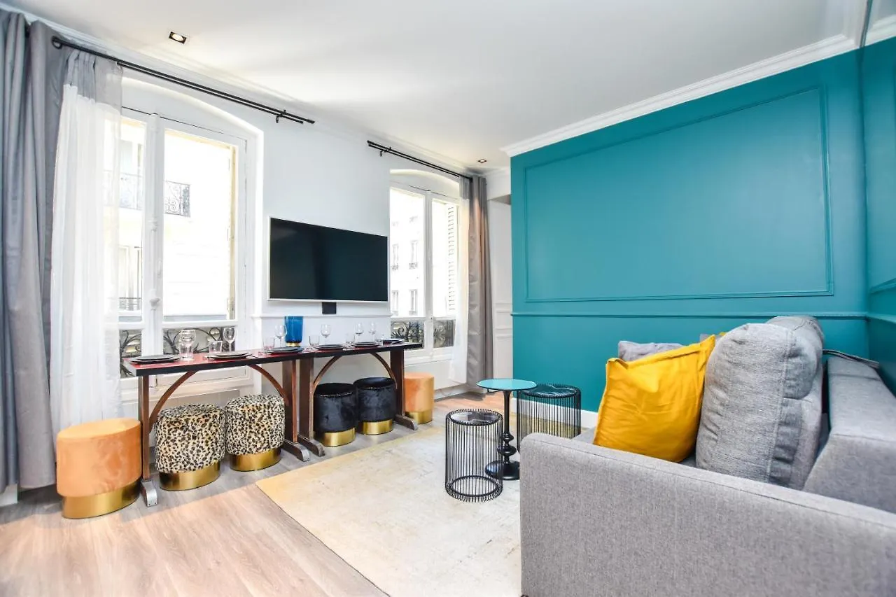 Cmg Cadet / Poissonniere * Paris