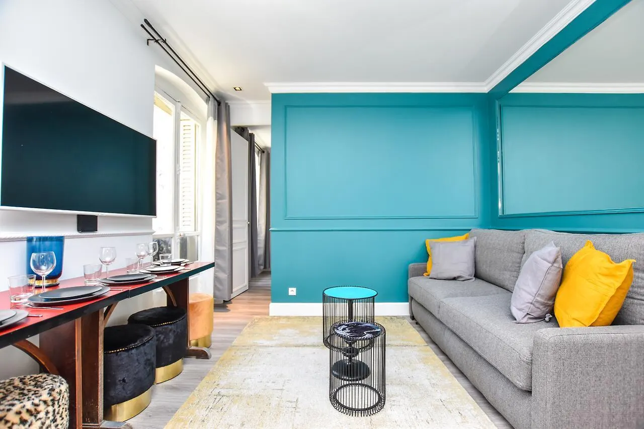 Cmg Cadet / Poissonniere Apartment